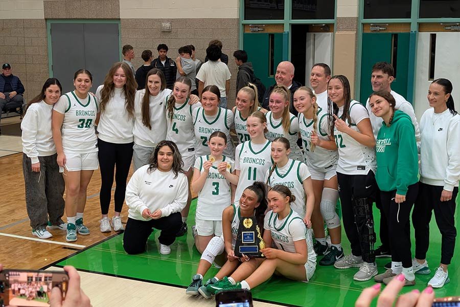 After a perfect conference season, Blackfoot sweeps All-Conference honors with four  players selected