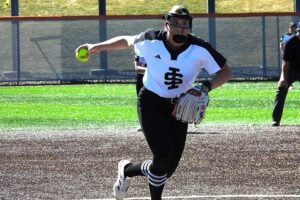 Bengals split double-dip with Oregon State; Groves drives in 5