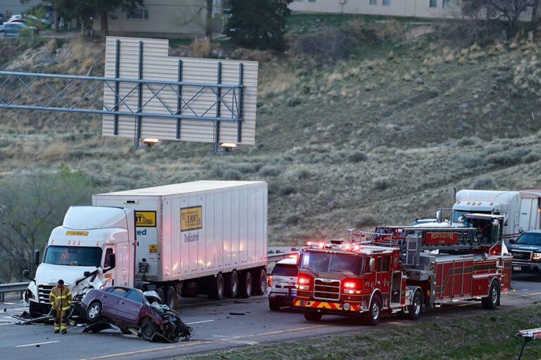 I-15 blocked near Pocatello as emergency crews respond to fatal crash