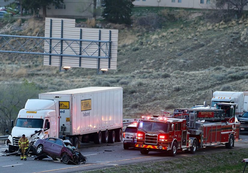 I-15 blocked near Pocatello as emergency crews respond to fatal crash