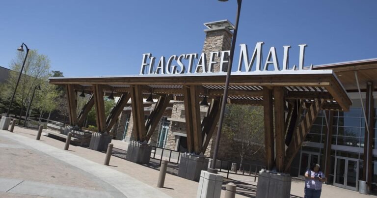 Specialty retailer BoxLunch set to open at the Flagstaff Mall