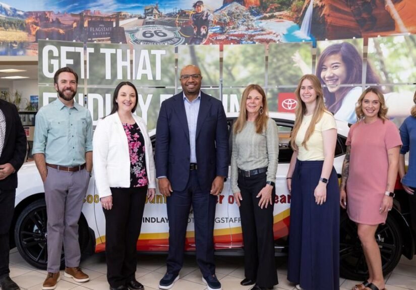 Alvarez picked as Coconino County Teacher of the Year; Neilson wins rookie teacher award