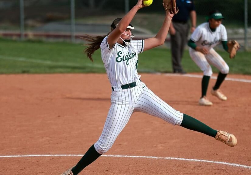 Culwell deals in both circle and batterâs box to earn series sweep of Bradshaw Mountain