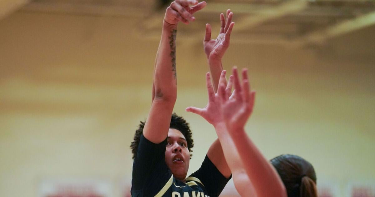 NAU womenâs basketball signs forward Leah Bullard out of UMass, Oakland University